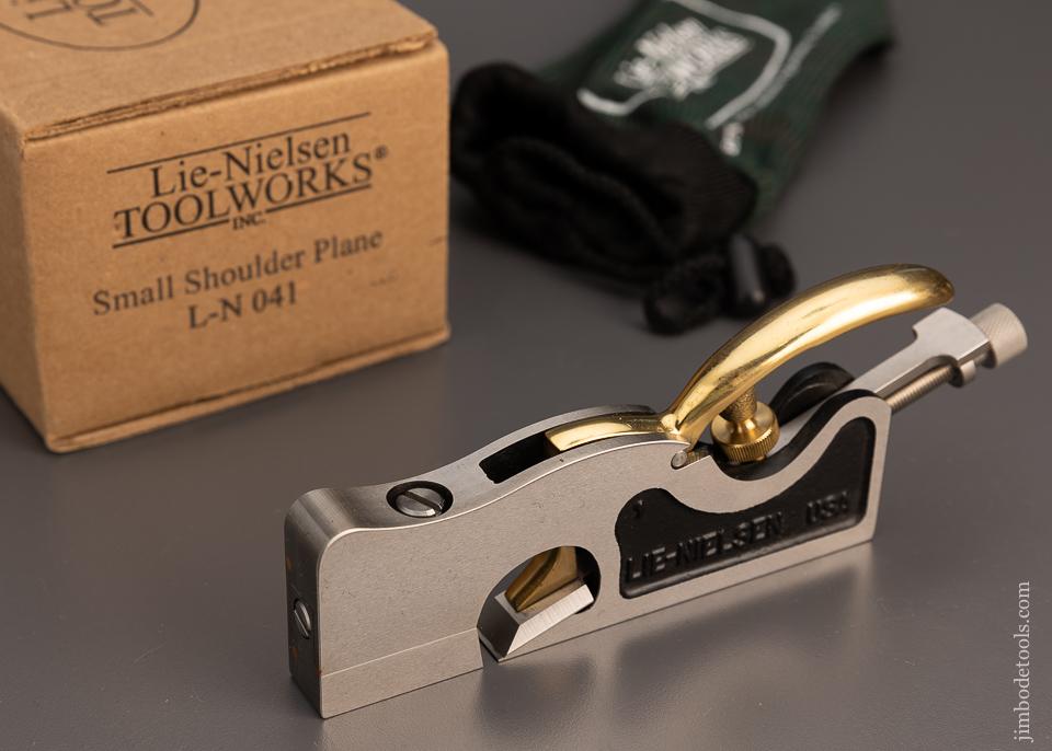 LIE NIELSEN No. 041 Smooth Shoulder Plane Mint in Box - 98581