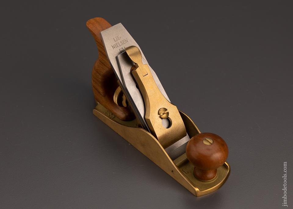 Discontinued LIE NIELSEN No. 1 Bronze Smooth Plane - 98696