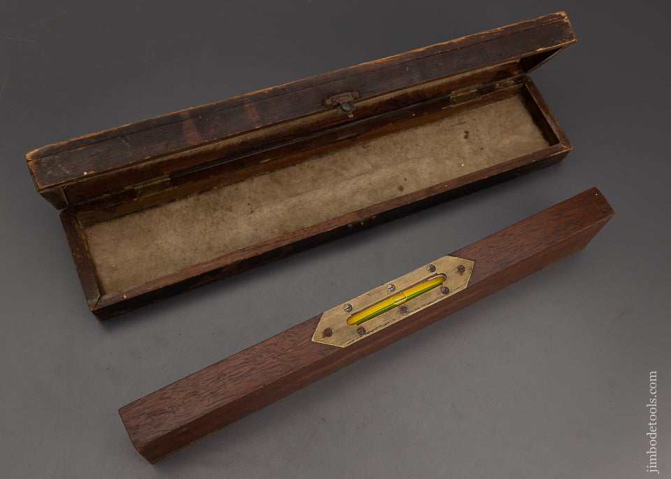 Fine Mahogany Level in Custom Case - 98705