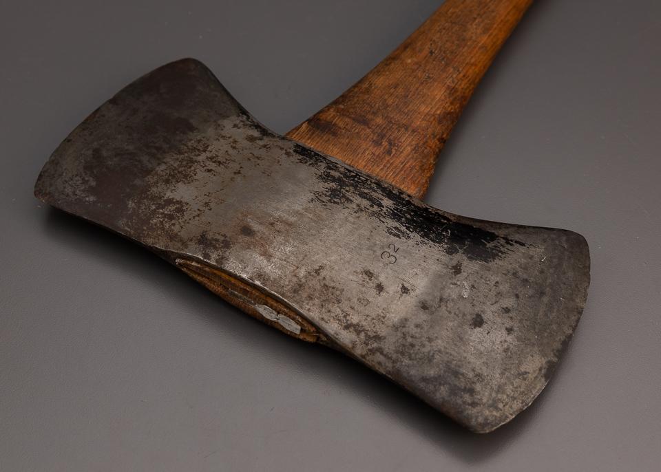 Excellent Crisp Embossed LINCOLN AXE KRETSCHMER TREDWAY CO. - 99129