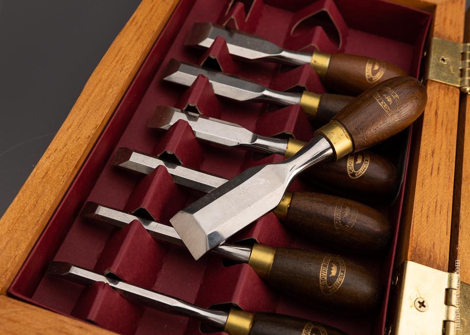 Mint Set of 7 Rosewood Handle BUTT Chisels by CROWN TOOLS - 99134