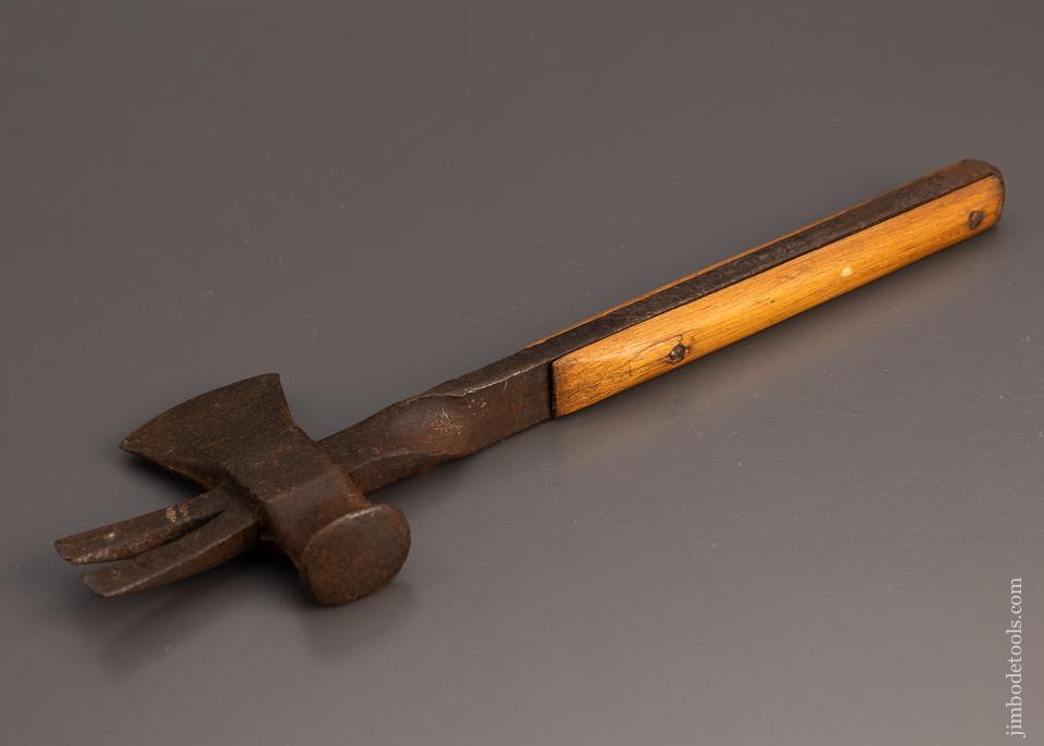 Vintage Box & Crate Hammer  IROQUOIS - 99576