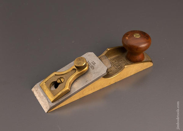 Fine LIE NIELSEN No. 97 1/2 Chisel Edge Plane - 99584