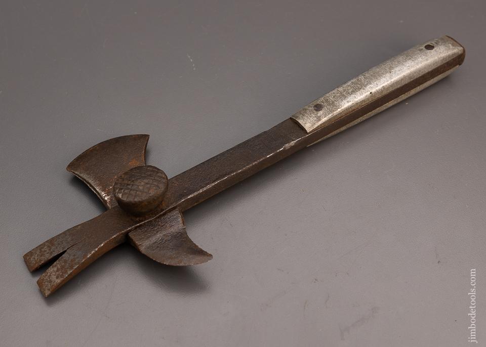 Vintage Box and Crate Hammer BRIDGEPORT HDWE. No. 20 - 99662