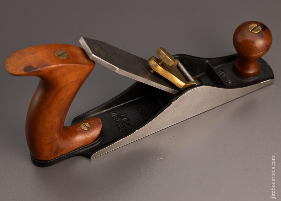 Fine LIE NIELSEN No. 40 1/2 Scrub Plane Fine - 99665