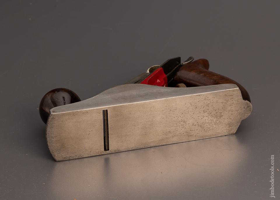 Very Rare and Fine MILLERS FALLS NO. 7 Smooth Plane ( No. 2 Size ) - 99884