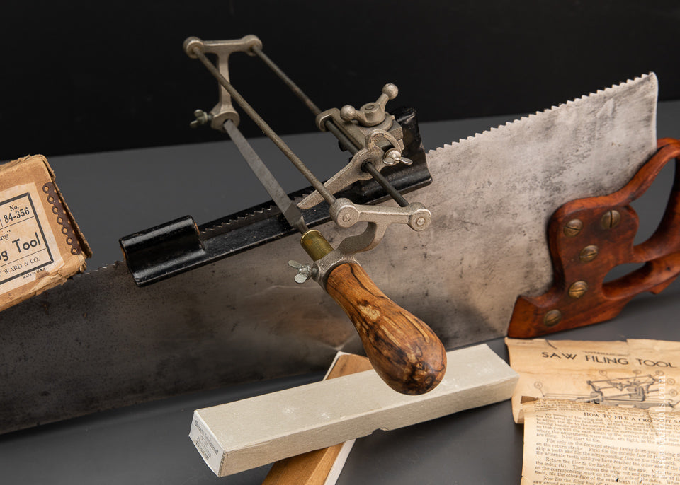 Stearns Patent Saw Filer With New Box of SIMONDS Saw Files -79457