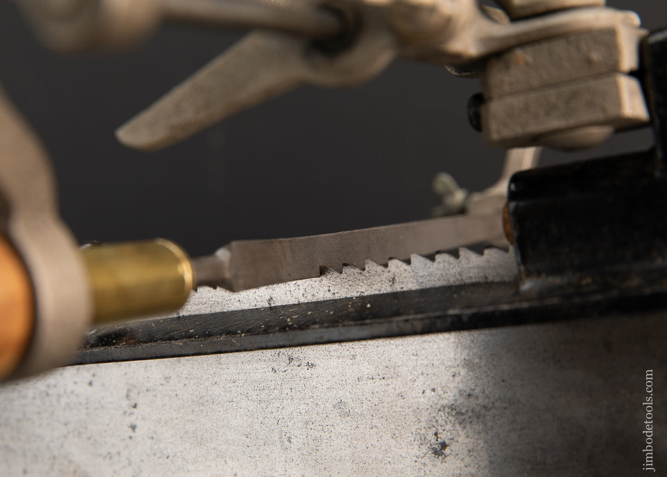 Stearns Patent Saw Filer With New Box of SIMONDS Saw Files -79457