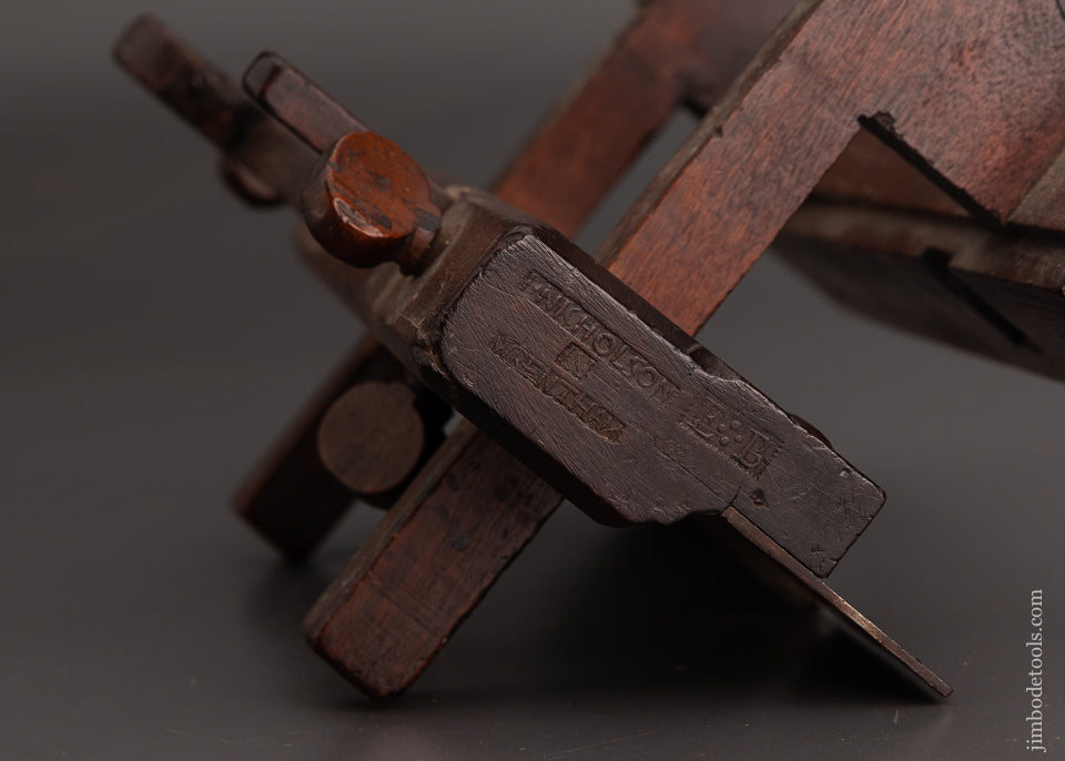 Premium I. NICHOLSON IN WRENTHAM Yellow Birch Plow Plane - EXCELSIOR 103122