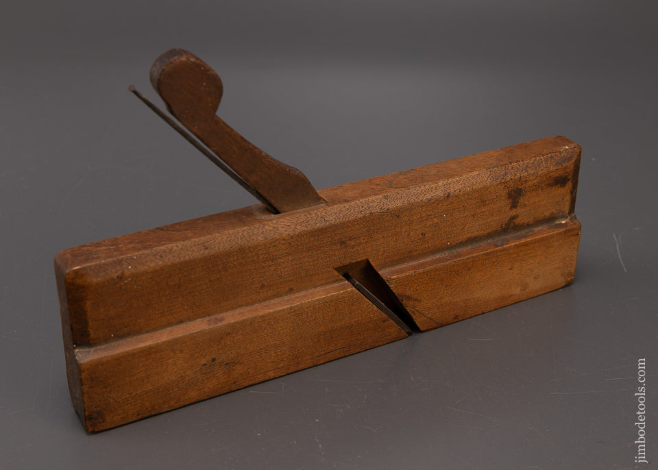 Extra Fine Dual Mark C.E. CHELOR LIVING IN WRENTHAM J. BISCO.s 18th Century Moulding Plane 5 STAR - EXCELSIOR 110346