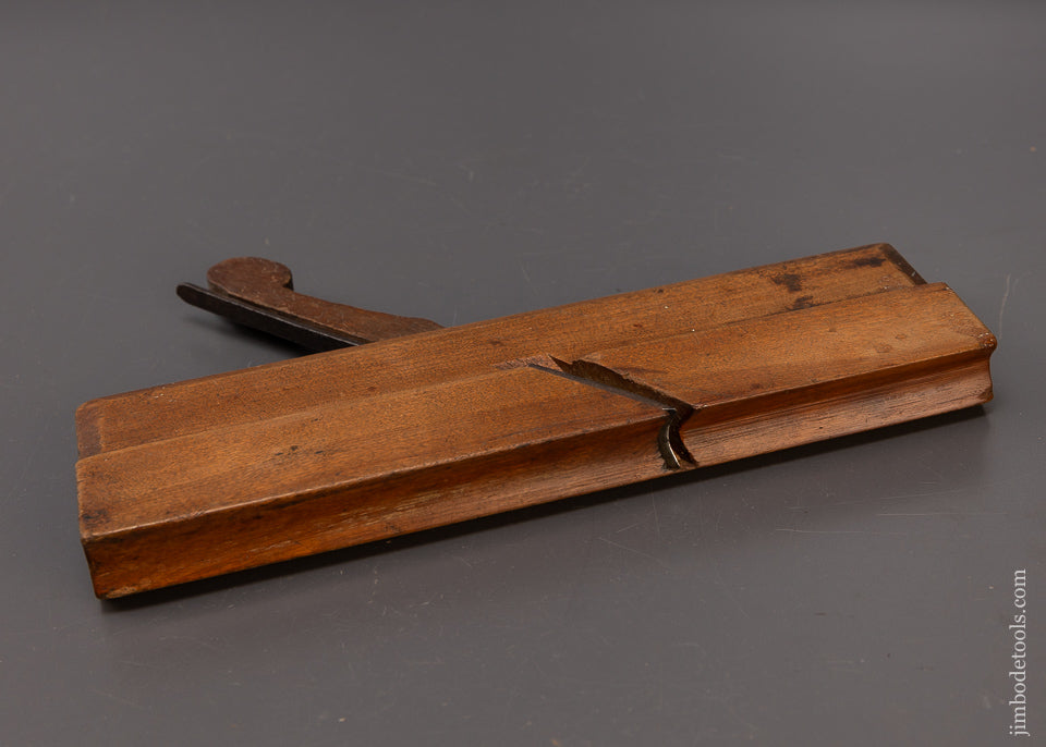 Extra Fine Dual Mark C.E. CHELOR LIVING IN WRENTHAM J. BISCO.s 18th Century Moulding Plane 5 STAR - EXCELSIOR 110346