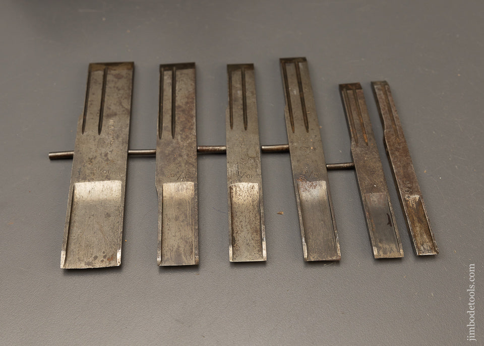 Golden M.C. MAYO’S IMPROVED PATENT Plow Plane with 22 Original Irons - EXCELSIOR 110688