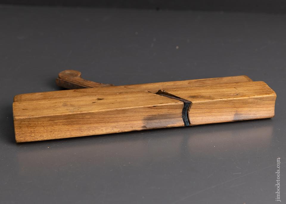 F*NICHOLSON LIVING*IN WRENTHAM  Moulding Plane ca. 1683-1753 - EXCELSIOR 95921